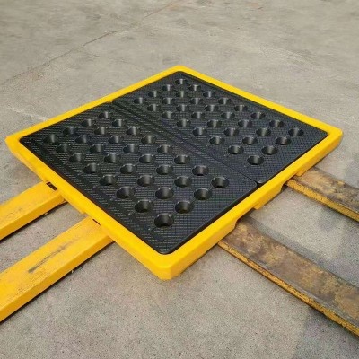 PE-Auffangwanne für 4 Fässer (Volumen 180 l oder 260 l)